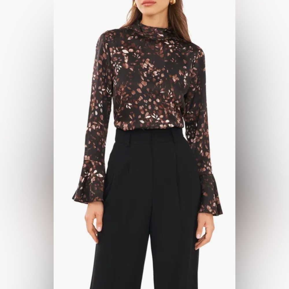 Halogen Bell Sleeve Mock Neck Women's Floral Blouse - Picture 3 of 13